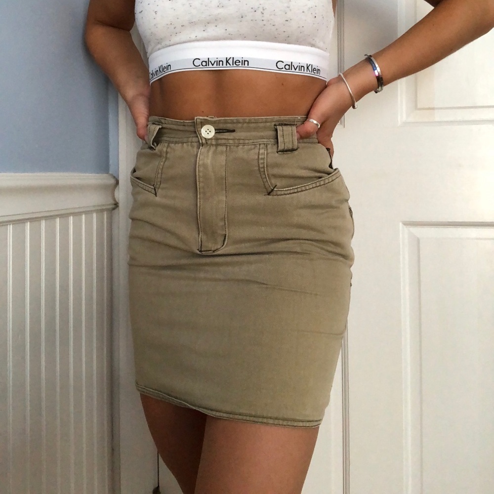 *VINTAGE!* Dark Tan Mini Skirt